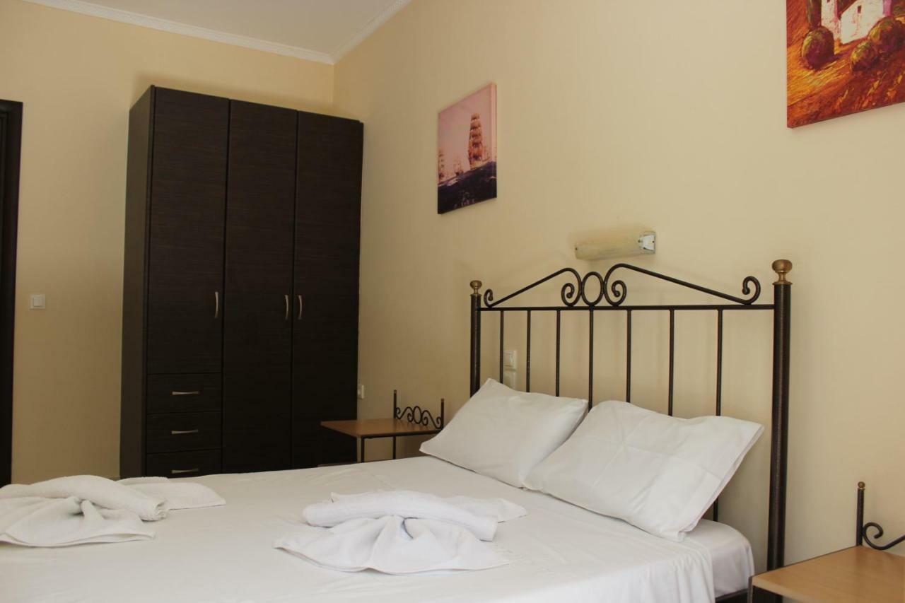 Turtle Beach Apartment Marathiás Buitenkant foto